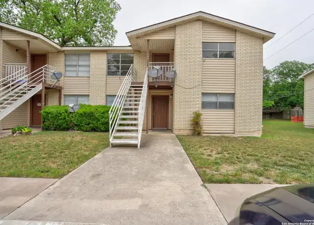 Property at 724 Old Martindale Rd, San Marcos, TX, 78666, 2 beds, 1 bath, [object Object]