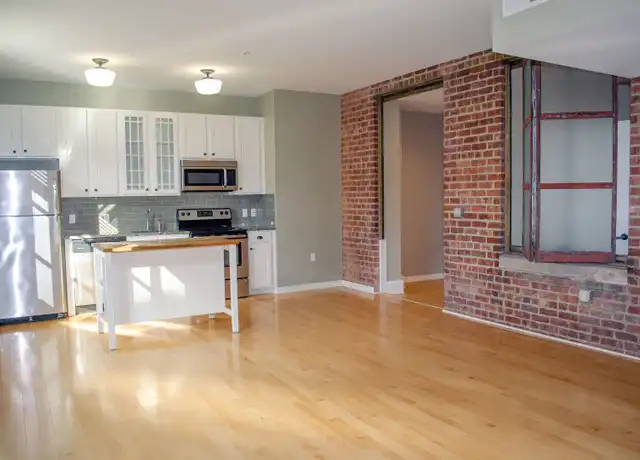 Property at 306 S 15th St Unit 603, Omaha, NE, 68102, 2 beds, 2 baths, [object Object]