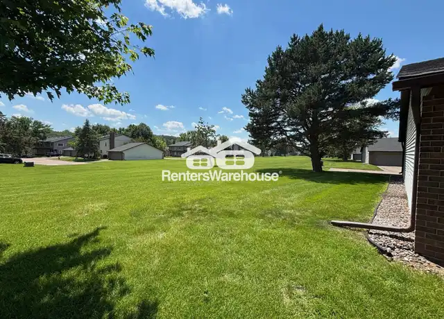 Property at 4679 Sorrell Pt, Eagan, MN, 55122, 2 beds, 1.5 baths, [object Object]
