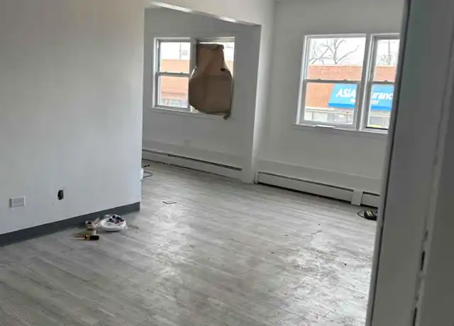 Property at 1418 W Roosevelt Rd Unit 2F, Broadview, IL, 60155, 2 beds, 1 bath, [object Object]