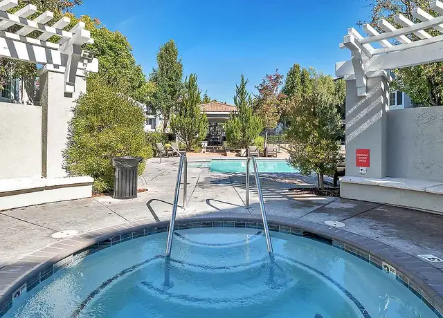 Photo of 2100 Waterstone Pl, San Ramon, CA 94582