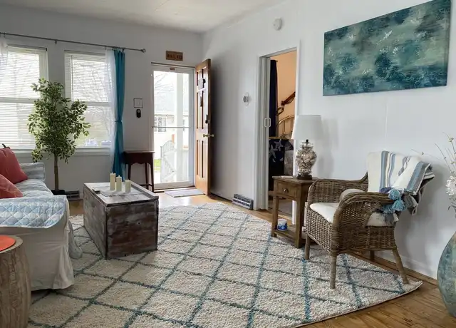 Property at 99 Church St, Fairhaven, MA, 02719, 2 beds, 1 bath, [object Object]