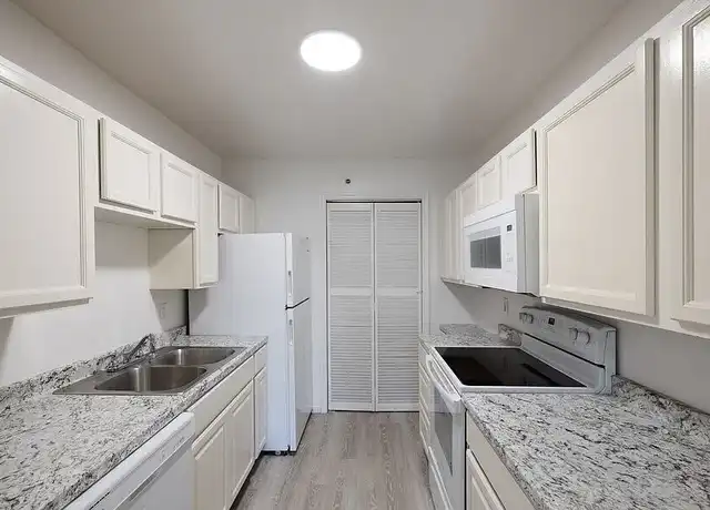 Property at Maplewood Estates - 5200 Plank Rd, Waterford, NY, 12188, 2 beds, 2 baths, [object Object]