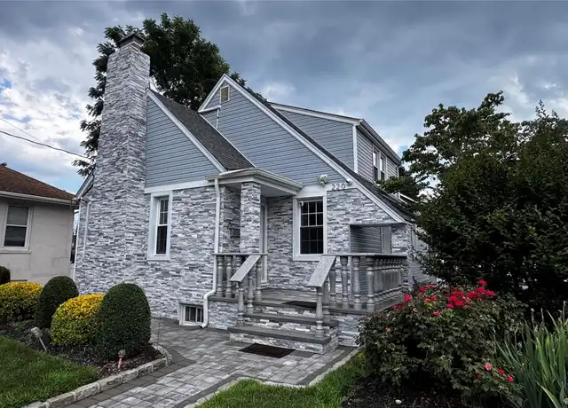Property at 220 Grand Ave, Freeport, NY, 11520, 3 beds, 2 baths, [object Object]