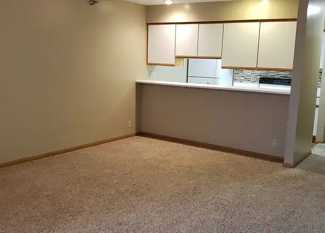 Photo of 4231 N 7th St, Lincoln, NE 68521