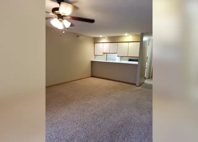 Property at Deer Park Apartments - 4231 N 7th St, Lincoln, NE, 68521, 1-2 bed, 1-2 bath, [object Object]
