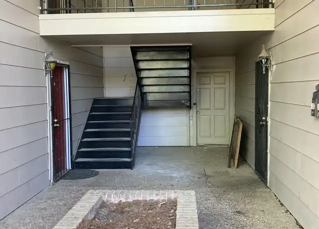 Property at 2914 Downing St Unit A, Jackson, MS, 39216, 2 beds, 1 bath, [object Object]