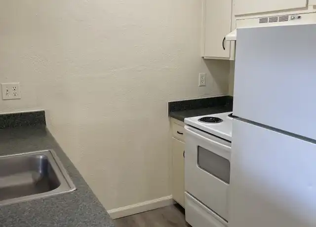 Property at 1030 S Grant St Unit 6, Stockton, CA, 95206, 1 bed, 1 bath, [object Object]