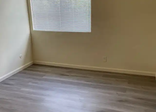 Property at 1030 S Grant St Unit 6, Stockton, CA, 95206, 1 bed, 1 bath, [object Object]