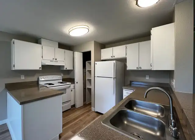 Property at 2802 N Narrows Dr Unit A05, Tacoma, WA, 98407, 2 beds, 1.5 baths, [object Object]