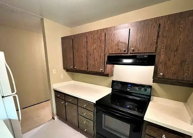 Photo of 1016 Continentals Way, Belmont, CA 94002