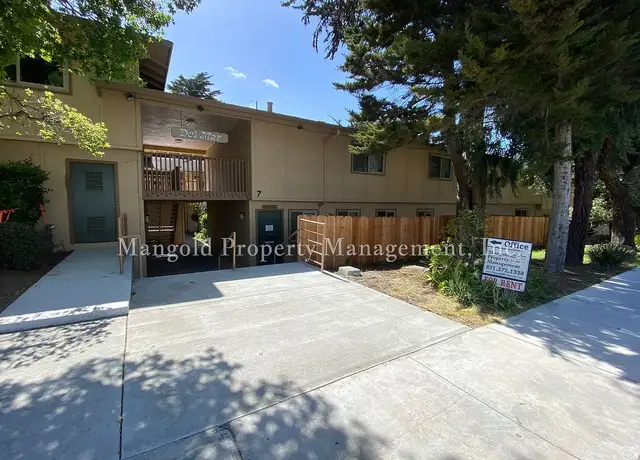 Photo of 7 Moreland Ave, Pacific Grove, CA 93950