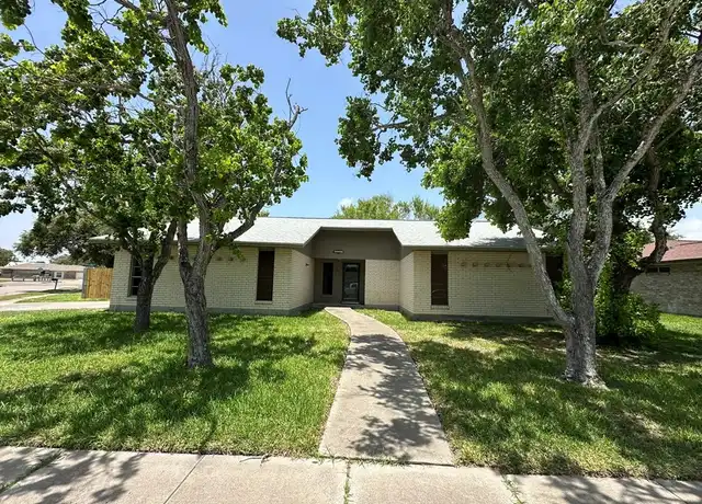 Property at 2001 Saint Charles Dr, Portland, TX, 78374, 3 beds, 2 baths, [object Object]