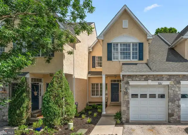 Property at 721 N Sumneytown Pike Unit 3, Lansdale, PA, 19446, 3 beds, 2.5 baths, [object Object]