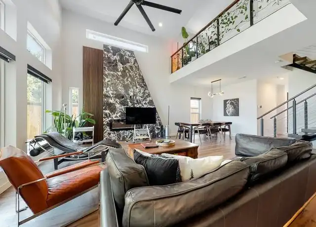 Property at 419 Avenue H, Dallas, TX, 75203, 3 beds, 3 baths, [object Object]