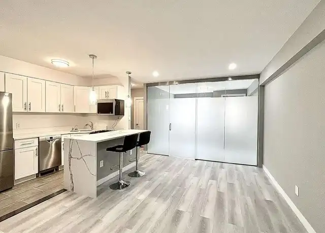 Property at 170 W 23rd St Unit 2Q, New York, NY, 10011, 1 bed, 1 bath, [object Object]