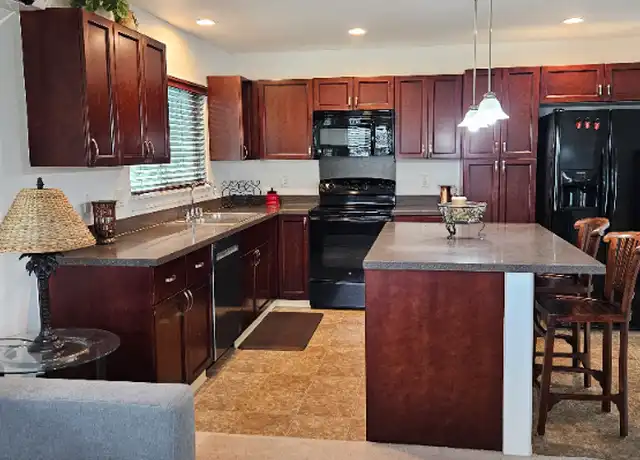 Property at 200 Alake St, Kahului, HI, 96732, 3 beds, 2.5 baths, [object Object]
