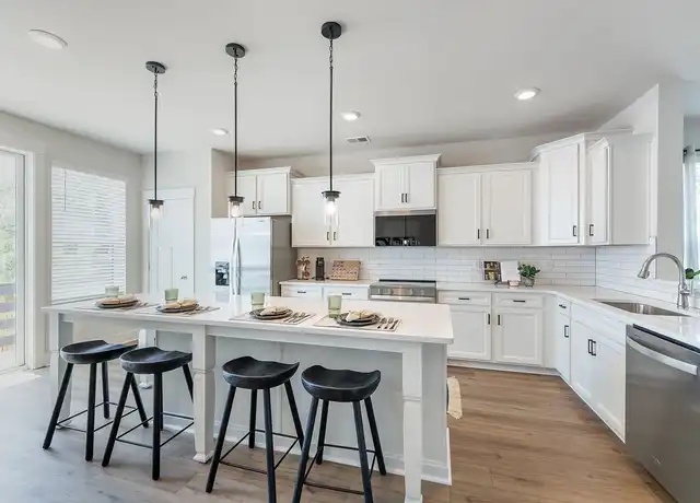 Property at Maybrook Terraces - 206 N Leach St, Greenville, SC, 29601, 2-3 beds, 2.5-3.5 baths, [object Object]
