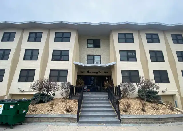 Property at 1601 N Farwell Ave Unit 219, Milwaukee, WI, 53202, 1 bed, 1 bath, [object Object]