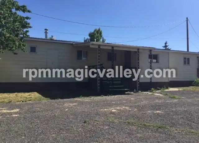 Property at 723 1/2 Adell Ave, Filer, ID, 83328, 3 beds, 1 bath, [object Object]