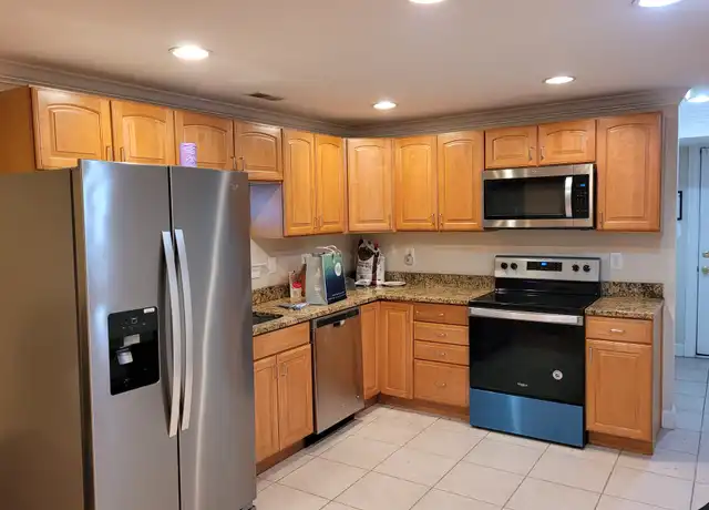 Property at 611 L St NE, Washington, DC, 20002, 2 beds, 1 bath, [object Object]
