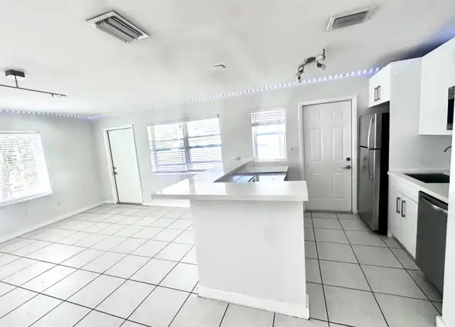 Property at 2410 NE 4th St, Pompano Beach, FL, 33062, 2 beds, 2 baths, [object Object]