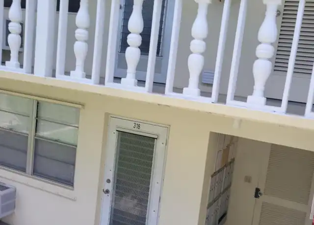 Property at 331 Camden N, West Palm Beach, FL, 33417, 1 bed, 1 bath, [object Object]