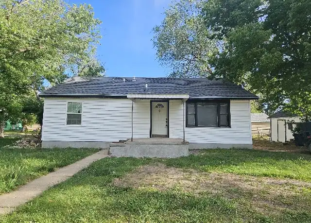 Property at 1019 N 10th St, Salina, KS, 67401, 3 beds, 2 baths, [object Object]