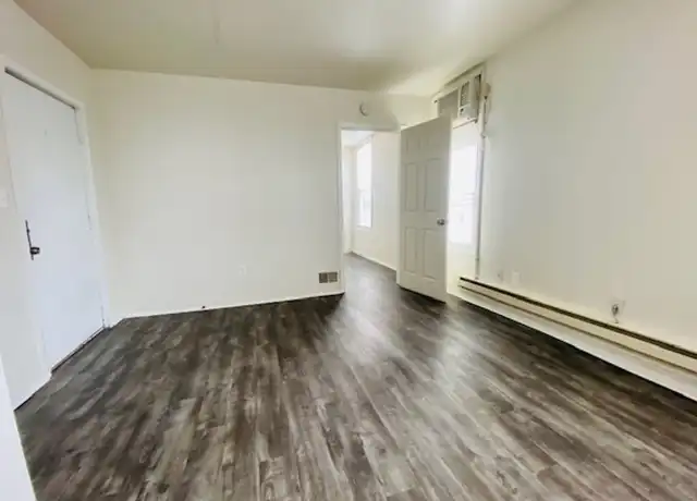 Property at 211 Green Bay Rd Unit 5, Denmark, WI, 54208, 1 bed, 1 bath, [object Object]