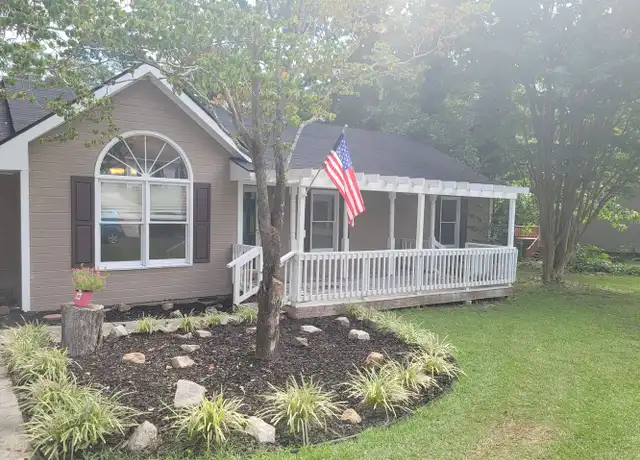Property at 100 N Hillside Dr, Spring Lake, NC, 28390, 3 beds, 2 baths, [object Object]