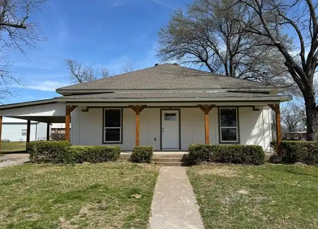 Property at 306 E Main St, Wolfe City, TX, 75496, 3 beds, 2 baths, [object Object]