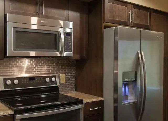 Property at Berkshire Riverview - 1300 E Riverside Dr, Austin, TX, 78741, 0 beds, 1 bath, [object Object]