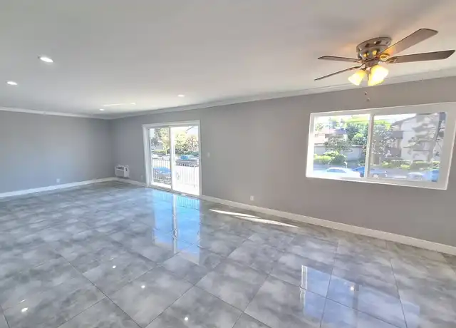 Property at 13955 Oxnard St, Van Nuys, CA, 91401, 2 beds, 2 baths, [object Object]
