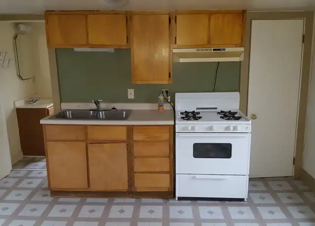 Property at 302 N 2nd Ave, Wausau, WI, 54401, 2 beds, 1 bath, [object Object]