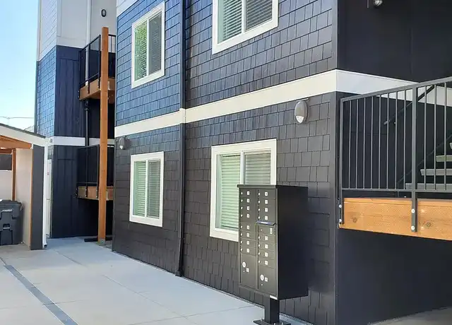 Property at Lombard Apartments - 7676 N Lombard St, Portland, OR, 97203, 1 bed, 1 bath, [object Object]