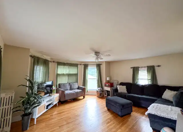 Property at 16 Jefferson St Unit 2, Westfield, MA, 01085, 2 beds, 1 bath, [object Object]