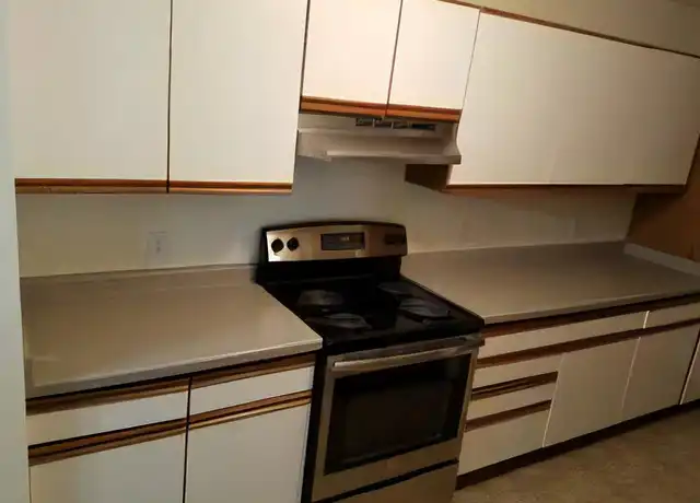 Property at 1016 Primrose Ln, Fond du Lac, WI, 54935, 2 beds, 1 bath, [object Object]