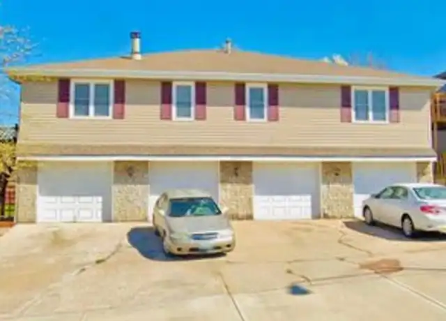 Property at 8714 NW 82 Ter Unit b, Kansas City, MO, 64152, 2 beds, 1.5 baths, [object Object]