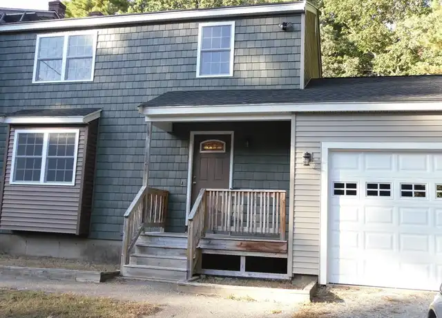 Property at 2 School St Unit 2, Middleton, MA, 01949, 3 beds, 1.5 baths, [object Object]