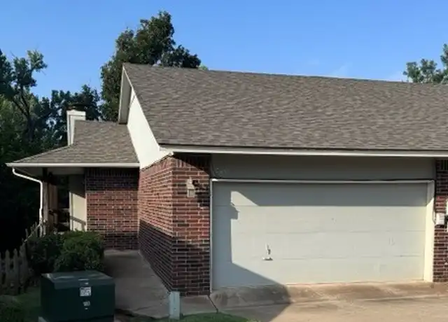 Property at 520 Mary Lee Ln, Edmond, OK, 73034, 2 beds, 1.5 baths, [object Object]
