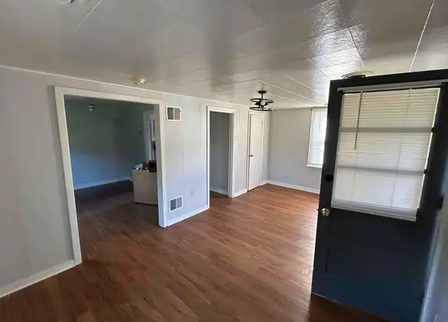 Property at 429 Camp Strauss Rd, Fredericksburg, PA, 17026, 2 beds, 1 bath, [object Object]