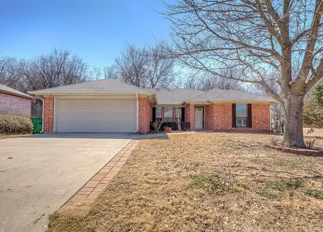Property at 605 Valleyridge Ct, Decatur, TX, 76234, 3 beds, 2 baths, [object Object]