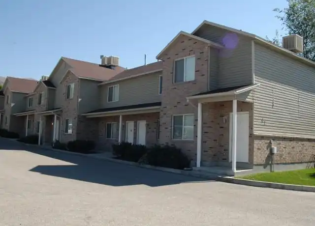 Property at 87 N Adamswood Rd Unit 4, Layton, UT, 84040, 2 beds, 1.5 baths, [object Object]