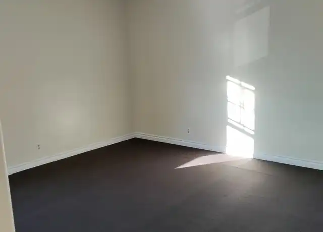 Property at 203 Sonora Dr Unit 211 1/2, San Bernardino, CA, 92404, 2 beds, 1 bath, [object Object]