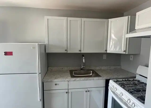 Property at 3705 Dixie Hwy Unit 3, Louisville, KY, 40216, 1 bed, 1 bath, [object Object]