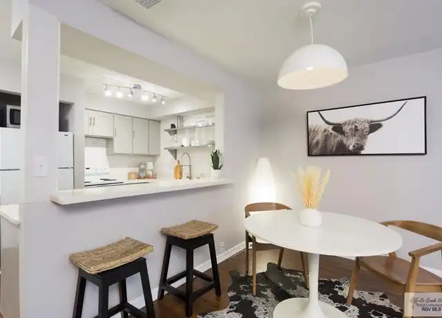 Property at 441 Jose Marti Blvd, Brownsville, TX, 78526, 1 bed, 1.5 baths, [object Object]