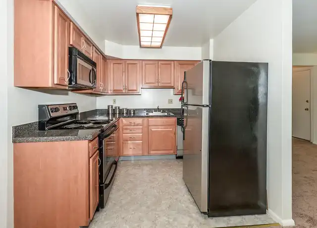Property at Sanbrook Apartments - 2443 Black River Rd, Bethlehem, PA, 18015, 2 beds, 2 baths, [object Object]