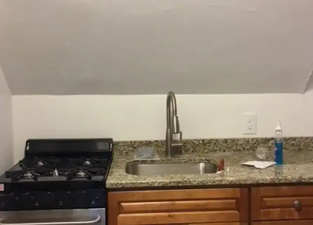 Property at 349 Thayer St Unit 3, Providence, RI, 02906, 2 beds, 1 bath, [object Object]