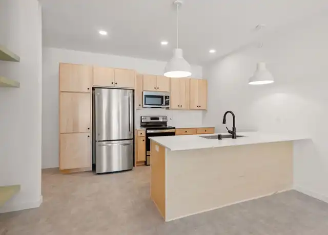 Property at 686 Mike McCarthy Way Unit 315, Ashwaubenon, WI, 54304, 1 bed, 1 bath, [object Object]