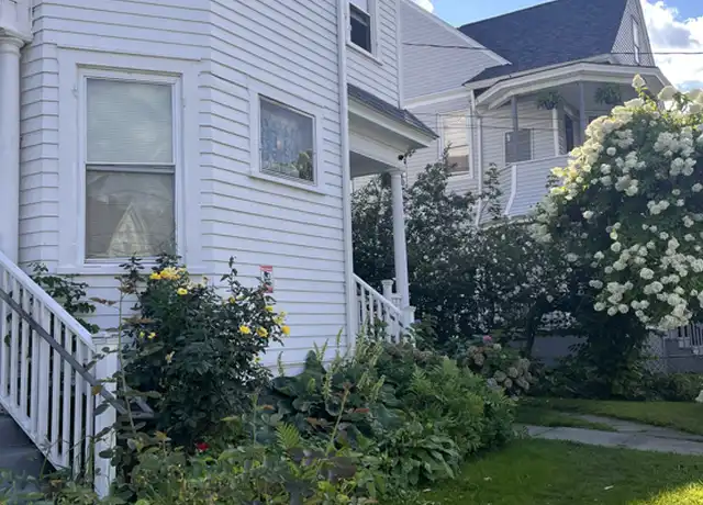 Property at 127 Sargeant St Unit 2, Hartford, CT, 06105, 3 beds, 1.5 baths, [object Object]
